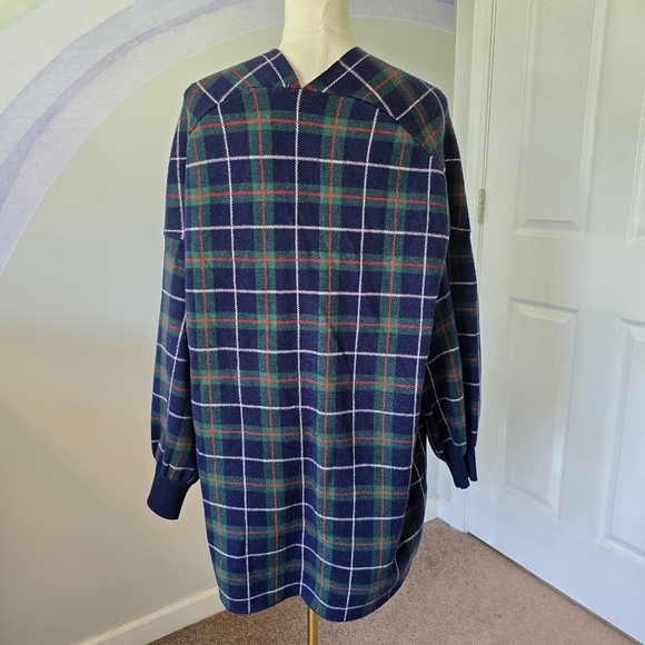 Crown & Ivy | Medium | Plaid Drop Shoulder Cuffed Sleeve Cardigan - Picture 4 of 11